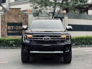 SUV - EVEREST TITANIUM PLUS - 2024
